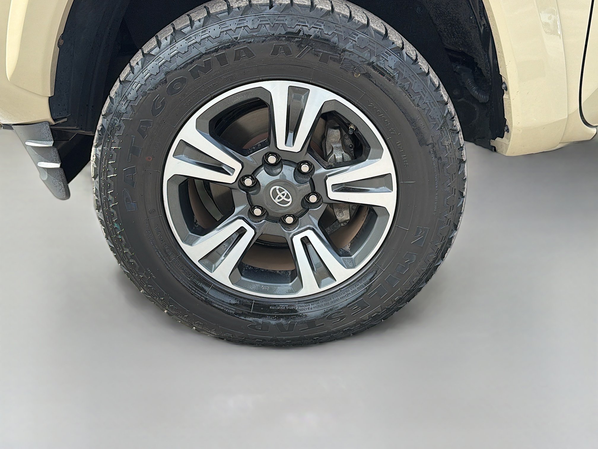 Used 2019 Toyota Tacoma TRD Sport RWD image 38