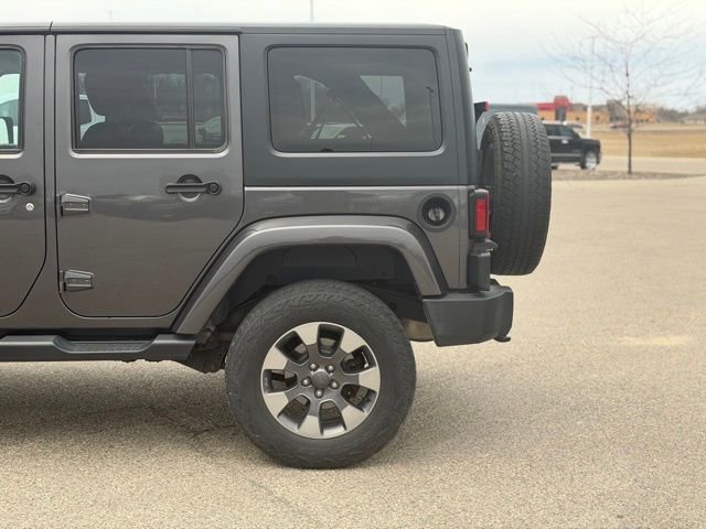 Used 2017 Jeep Wrangler Unlimited Sahara w/ Connectivity Group image 12