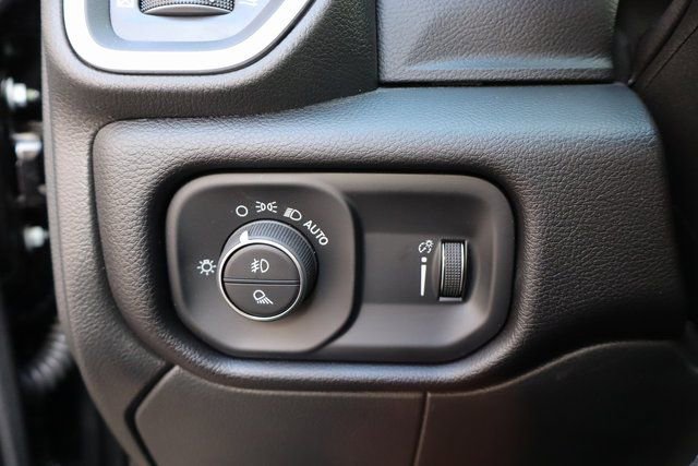 Used 2025 RAM 2500 Big Horn AWD/4WD image 14