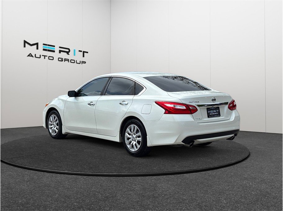 Used 2016 Nissan Altima 2.5 S w/ Power Driver Seat Package image 7