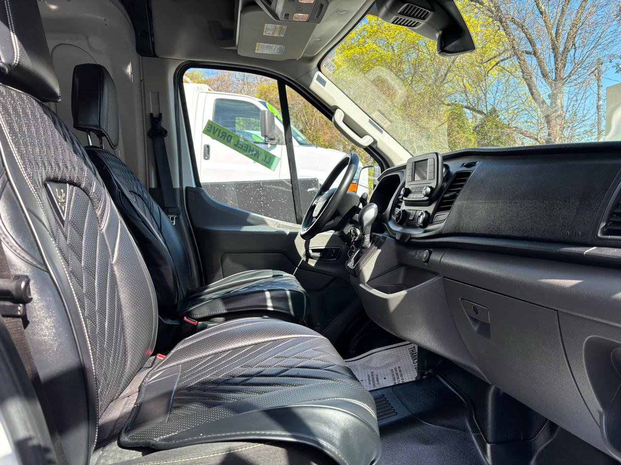 Used 2022 Ford Transit 250 Medium Roof AWD image 11