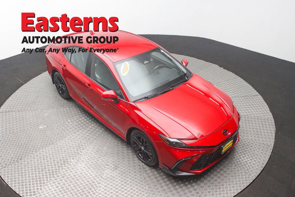 Used 2025 Toyota Camry SE w/ Convenience Package AWD/4WD image 3