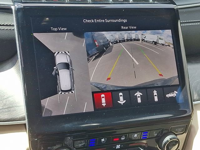 Used 2023 Jeep Grand Cherokee Limited w/ Luxury Tech Group II AWD/4WD image 18