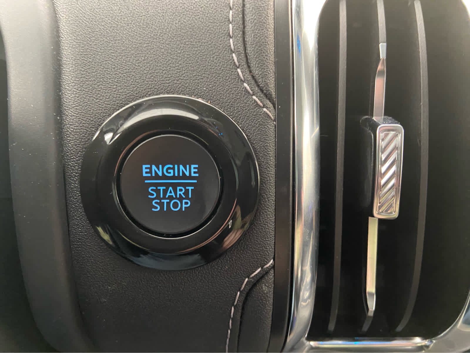 Used 2025 Ford Expedition Platinum image 50