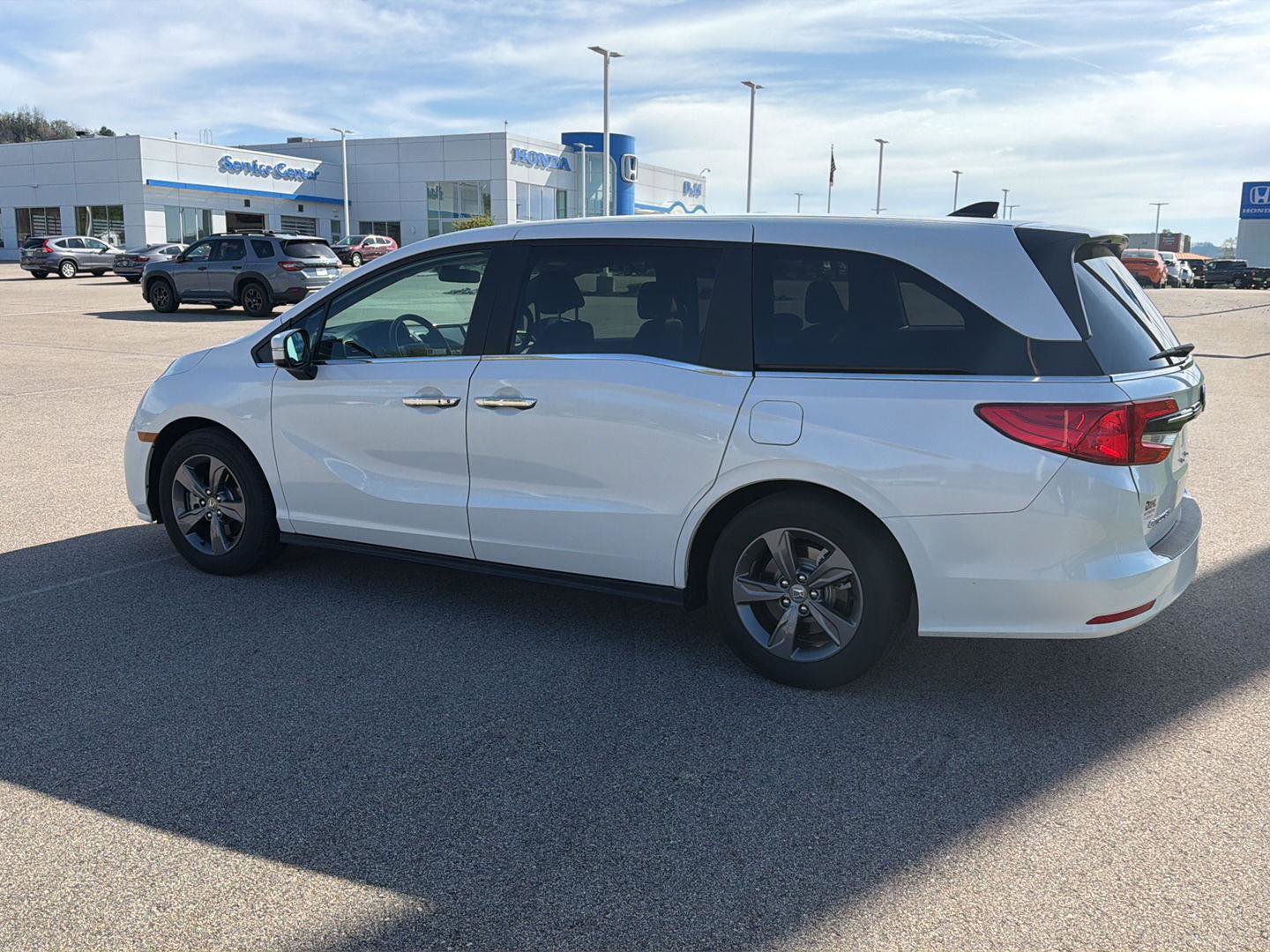 Used 2024 Honda Odyssey EX image 4