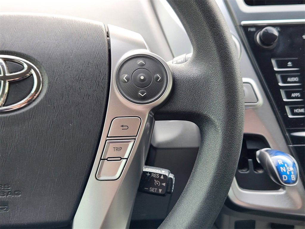 Used 2015 Toyota Prius V Five image 17