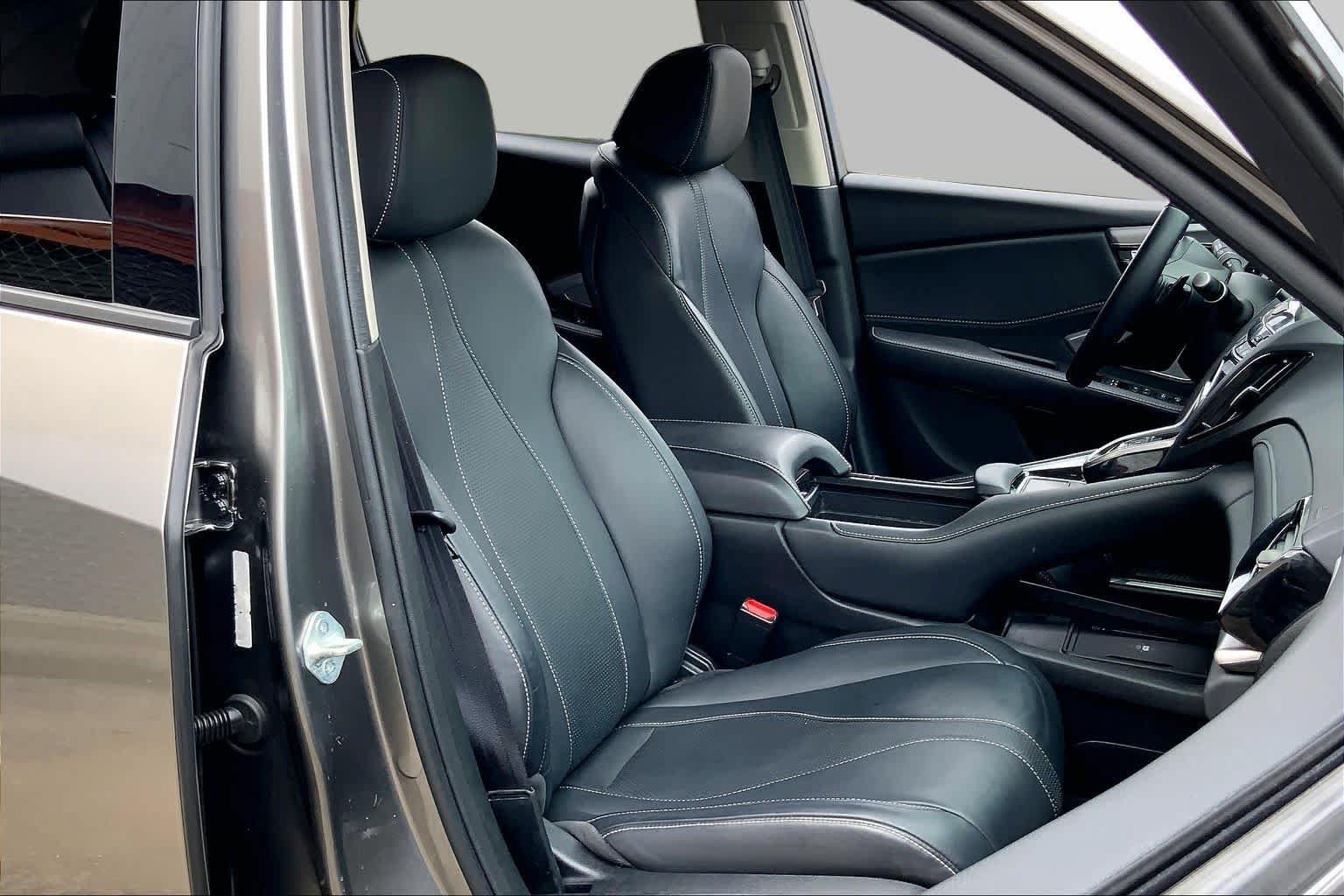 Used 2023 Acura RDX w/ Technology Package FWD image 9
