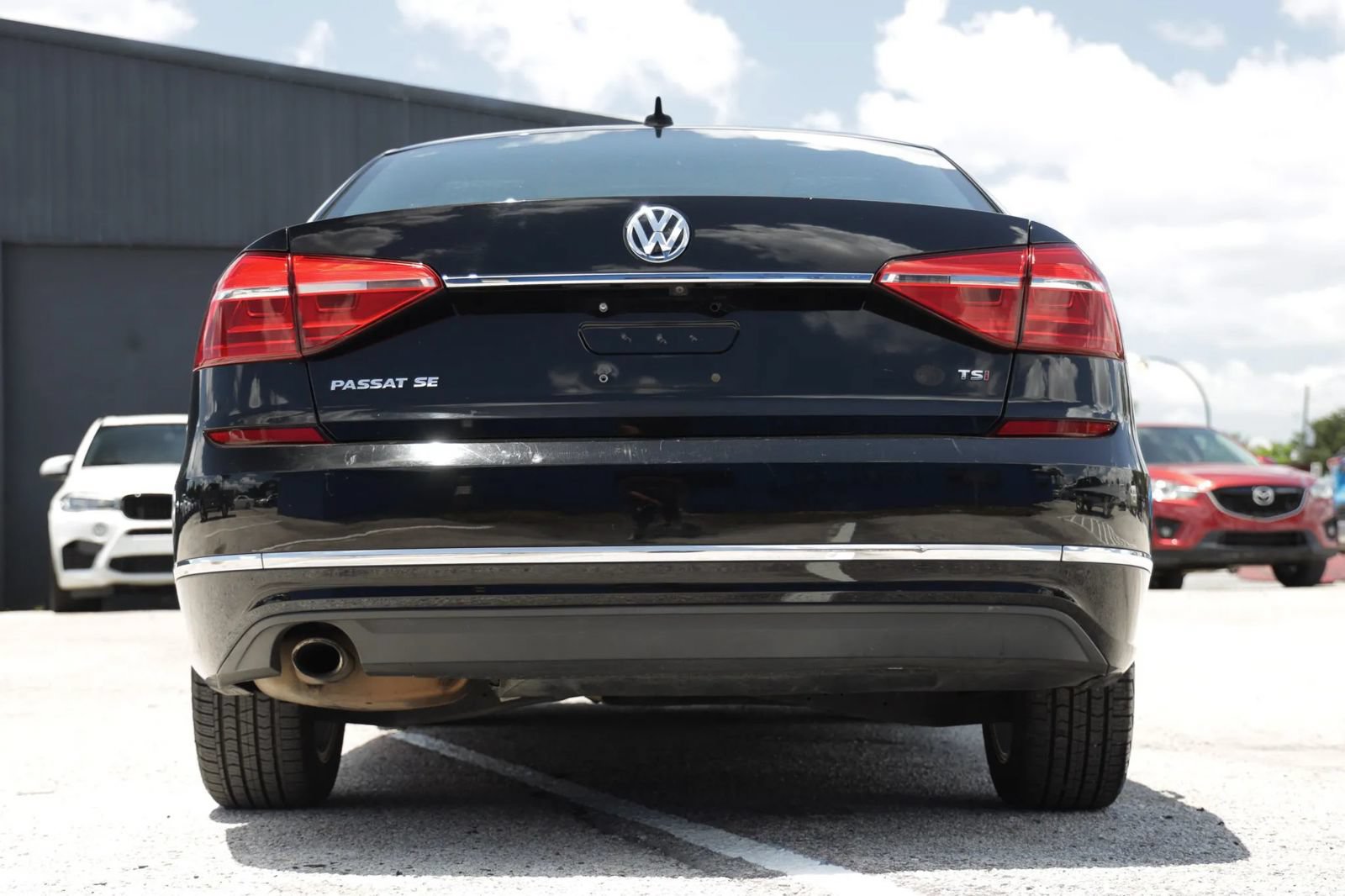 Used 2016 Volkswagen Passat 1.8T SE FWD image 4