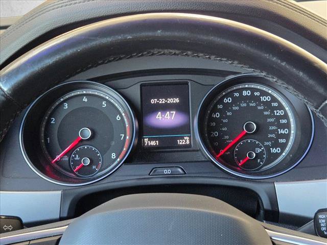 Used 2020 Volkswagen Atlas Cross Sport SE w/ Panoramic Sunroof Package FWD image 14