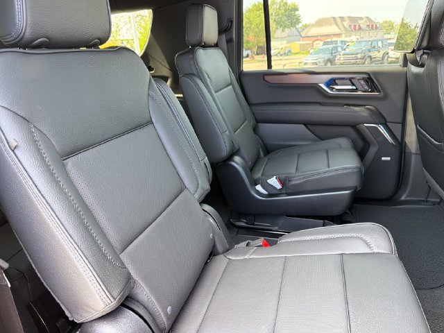 New 2026 GMC Yukon XL Denali w/ Denali Reserve Package AWD/4WD image 22