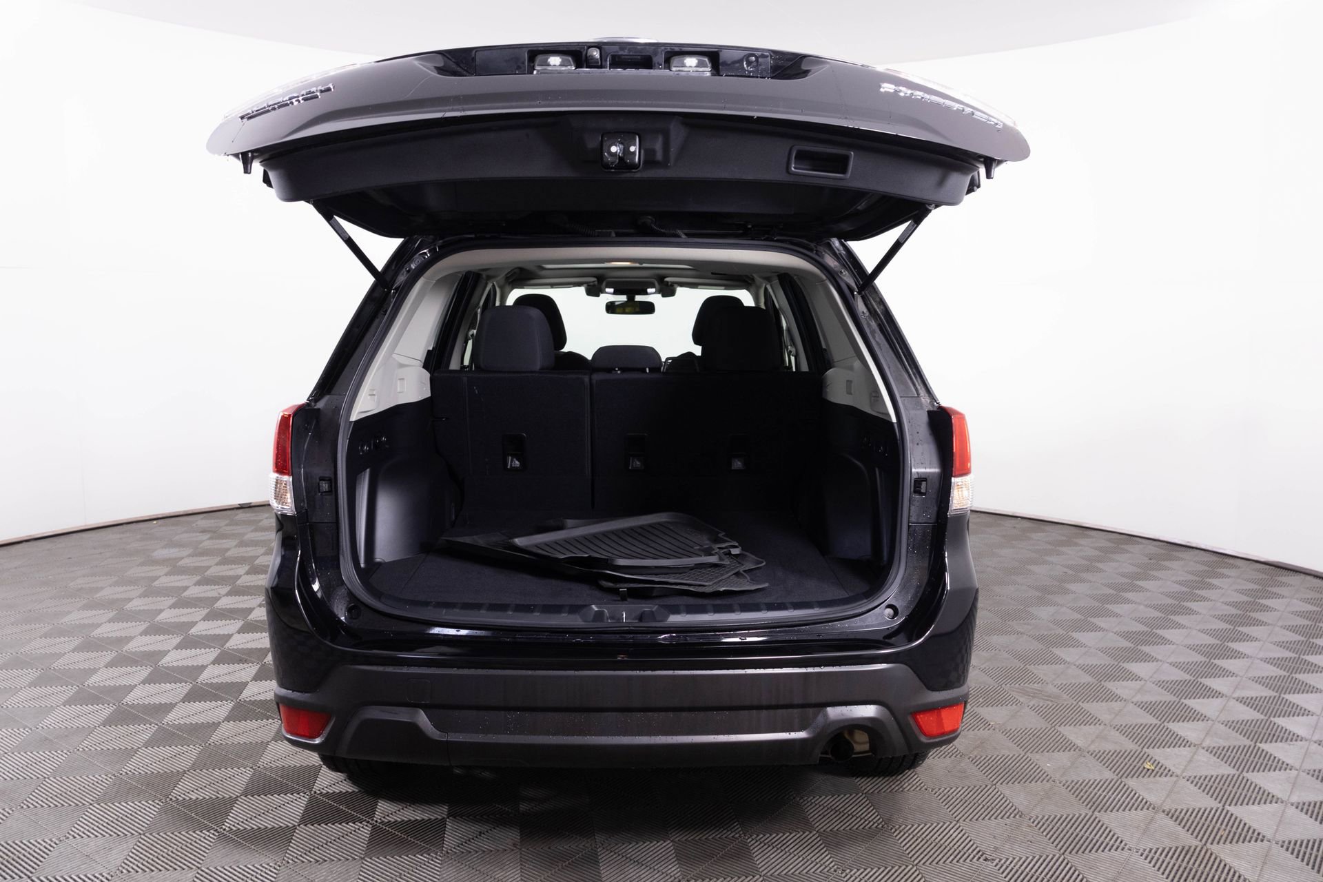 Used 2021 Subaru Forester Premium image 36