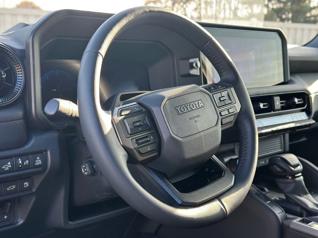 Used 2025 Toyota Land Cruiser w/ Premium Package image 16