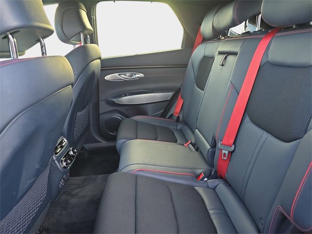 Used 2023 Genesis GV70 2.5T w/ Sport Prestige Package image 17