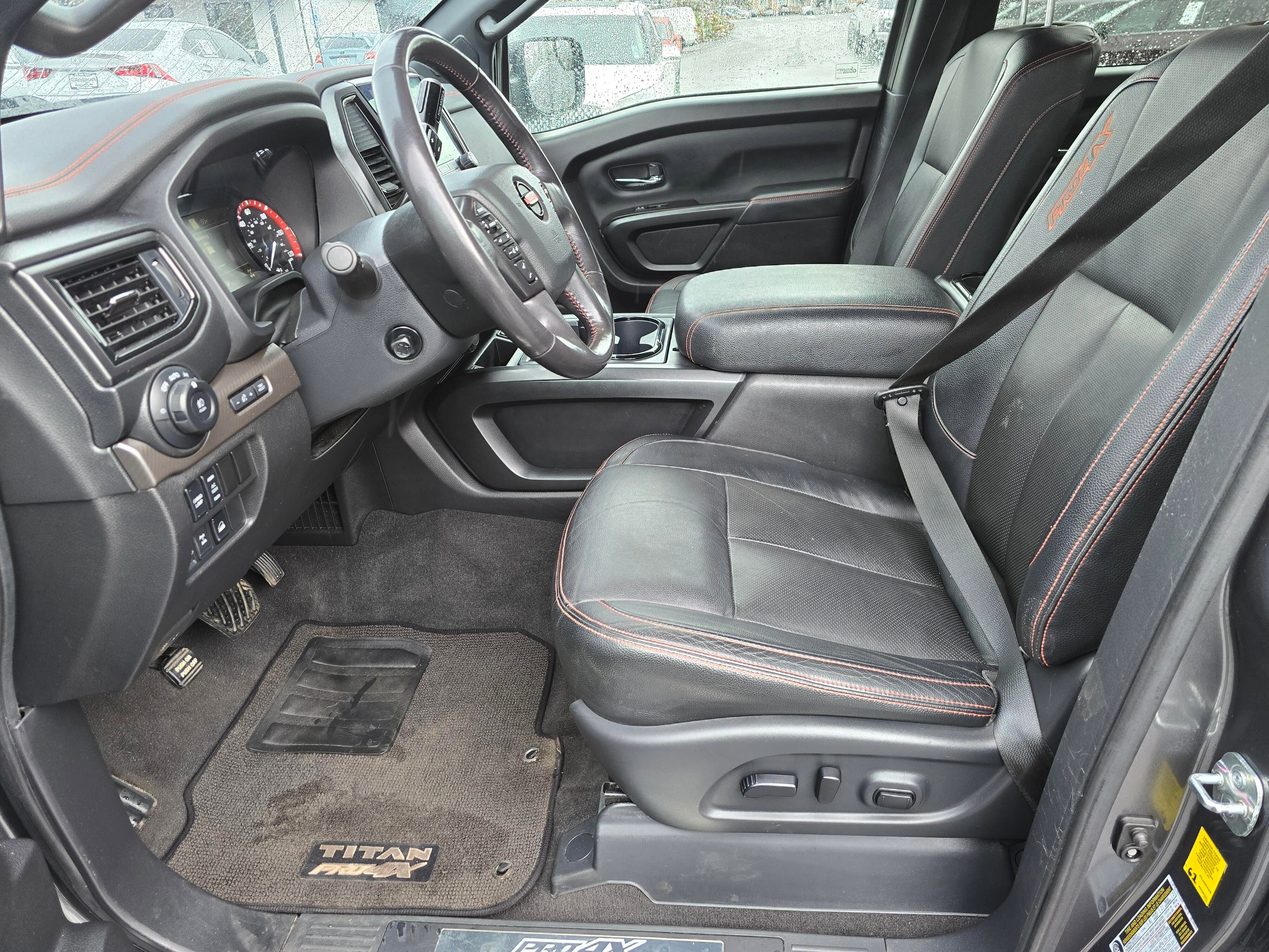 Used 2021 Nissan Titan PRO-4X w/ Pro-4x Convenience Package image 26