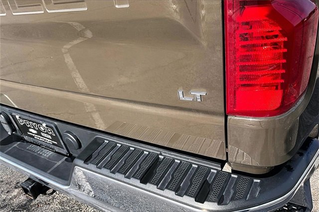 Used 2023 Chevrolet Silverado 1500 LT image 25