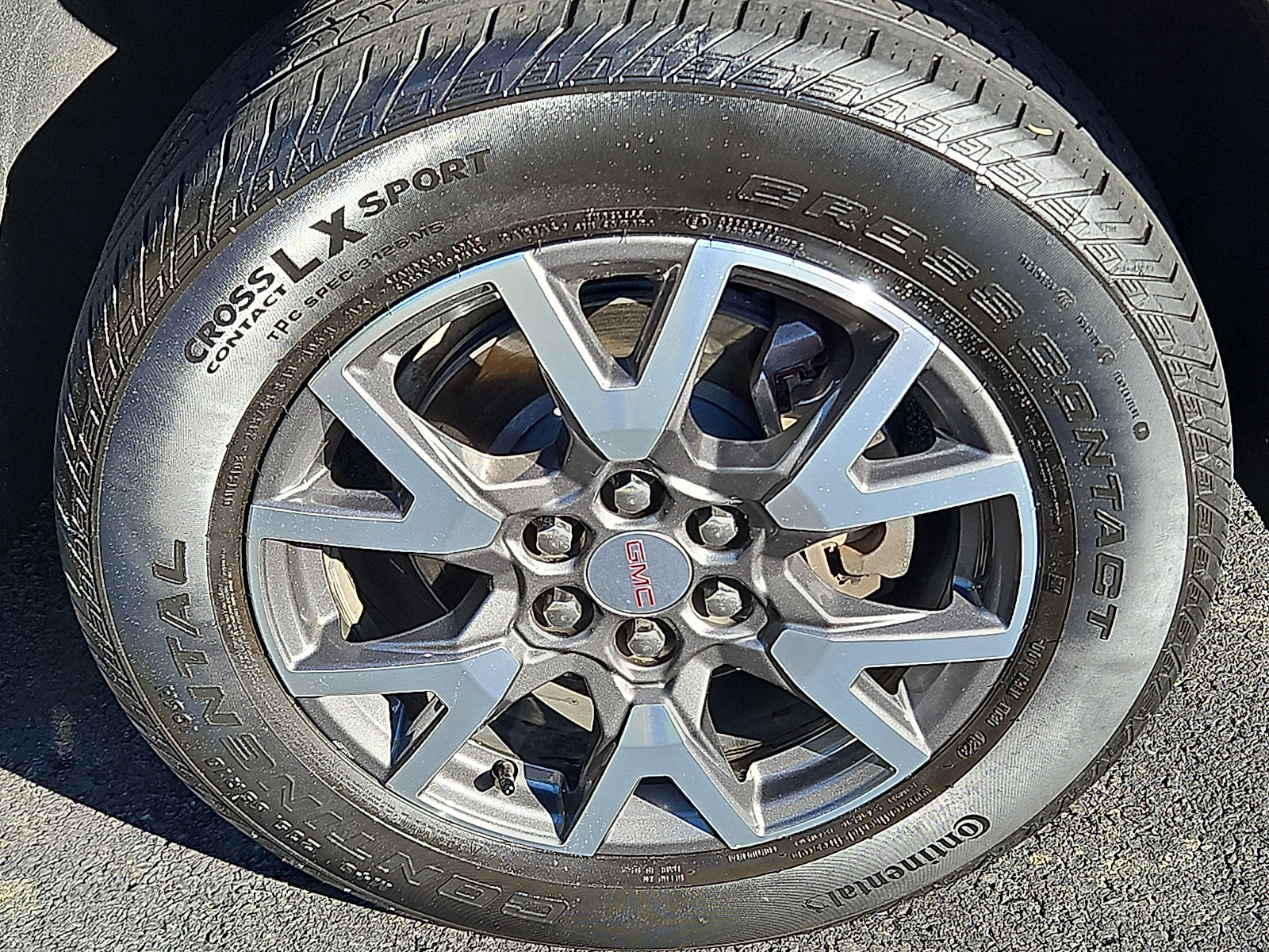 Used 2020 GMC Acadia SLE w/ Driver Convenience Package FWD image 8
