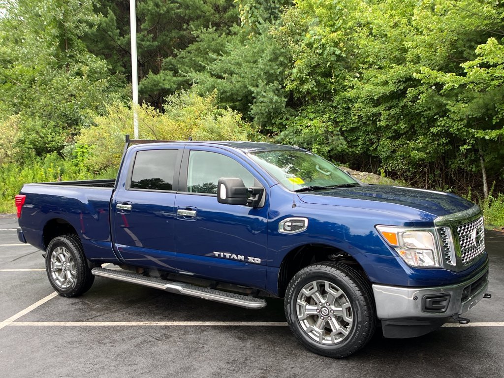 Used 2018 Nissan Titan SV w/ SV Convenience Package AWD/4WD image 7