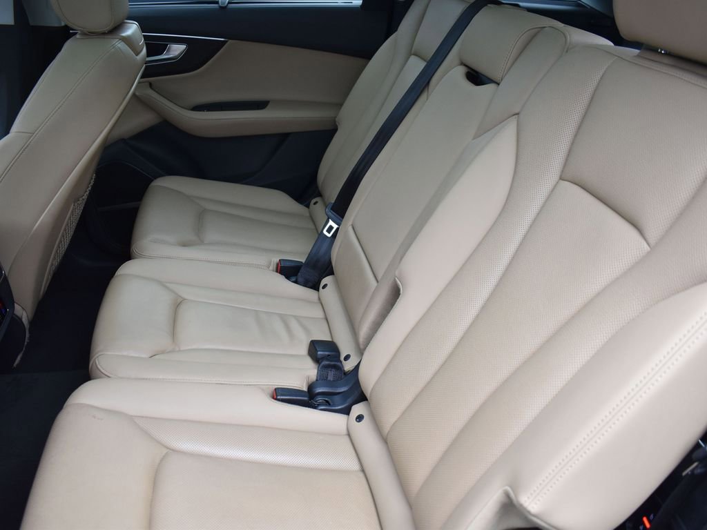 Used 2021 Audi Q7 3.0T Premium Plus w/ Executive Package image 26