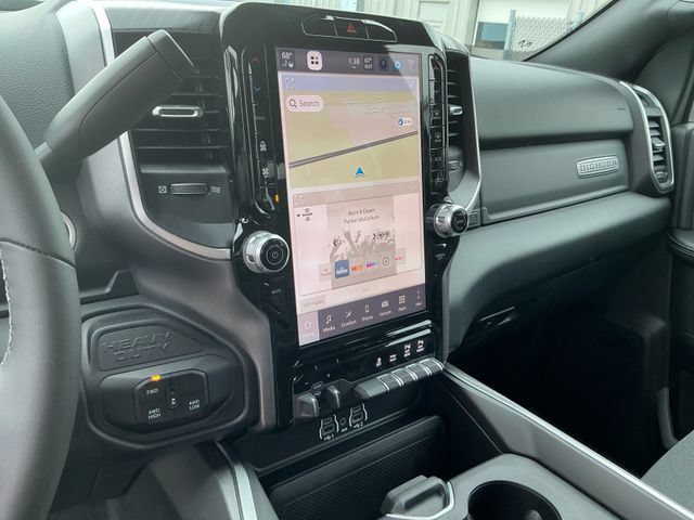 New 2026 RAM 2500 Big Horn AWD/4WD image 30