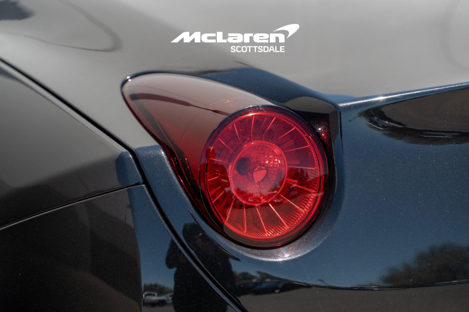 Used 2014 Ferrari California RWD image 27