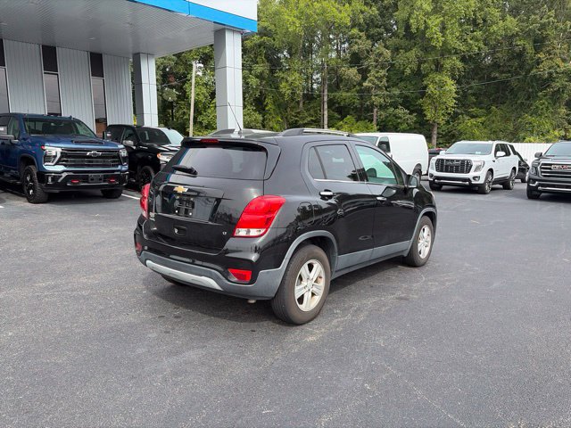 Used 2020 Chevrolet Trax LT w/ LT Convenience Package FWD image 8