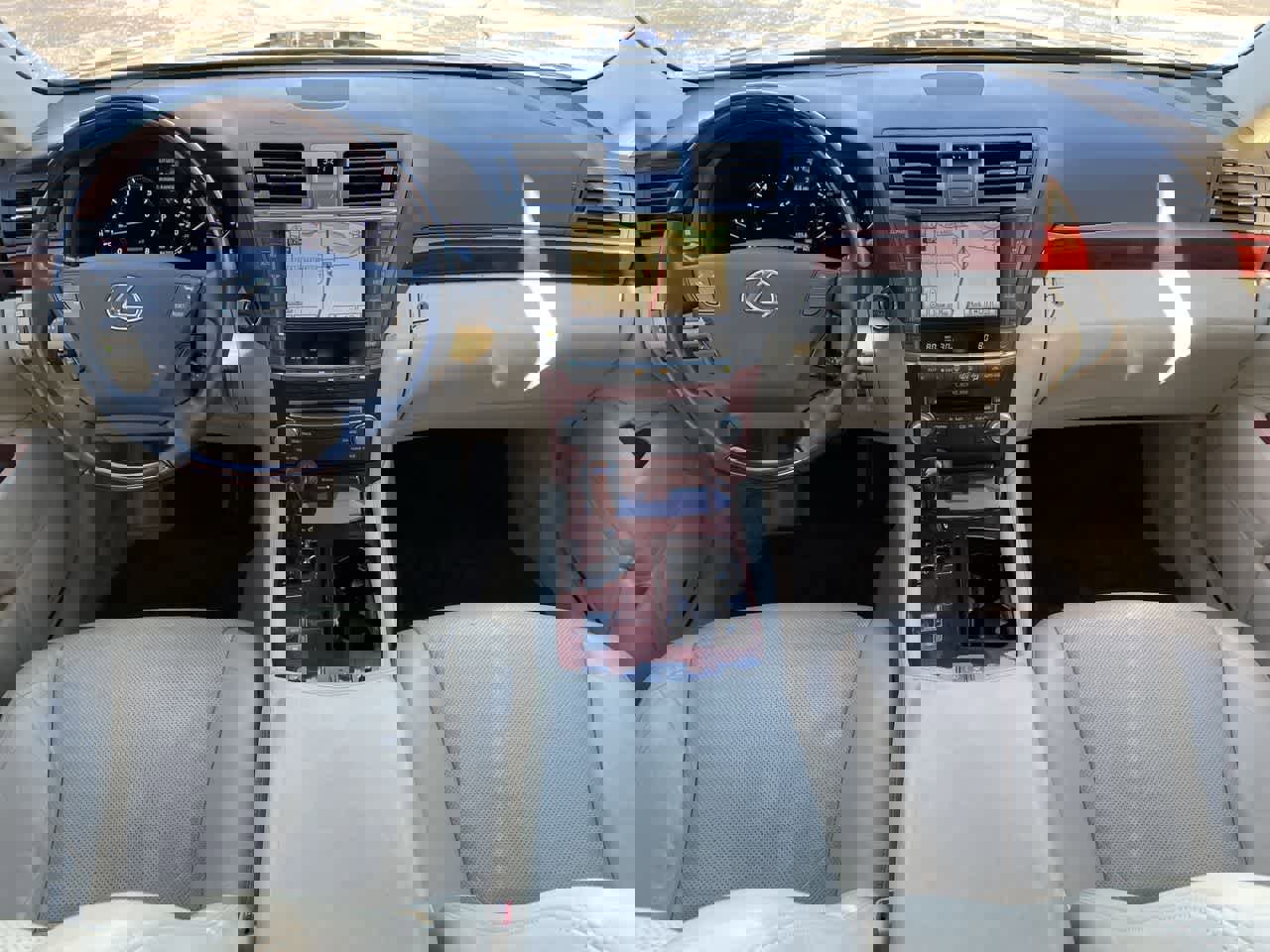 Used 2012 Lexus LS 460 image 25