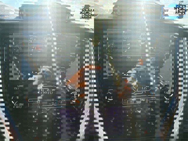 Used 2021 Subaru Outback Limited image 16