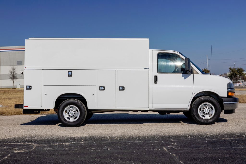 Used 2021 Chevrolet Express 3500 w/ Power Convenience Package image 8