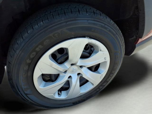 Certified 2024 Toyota RAV4 LE AWD/4WD image 8