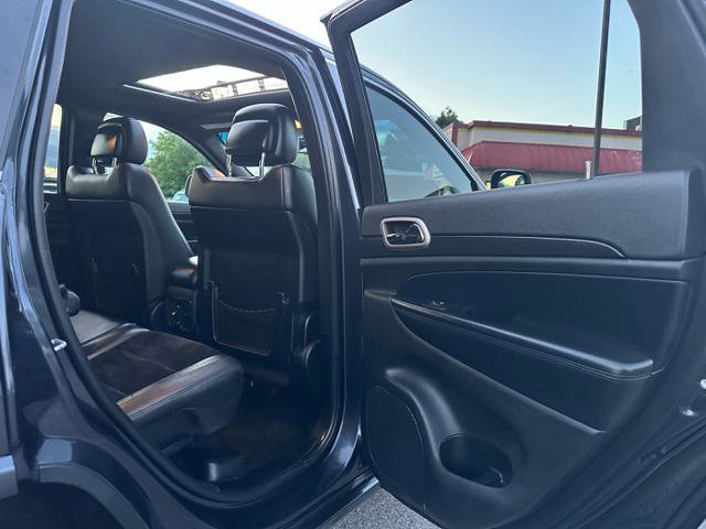Used 2014 Jeep Grand Cherokee Altitude AWD/4WD image 17