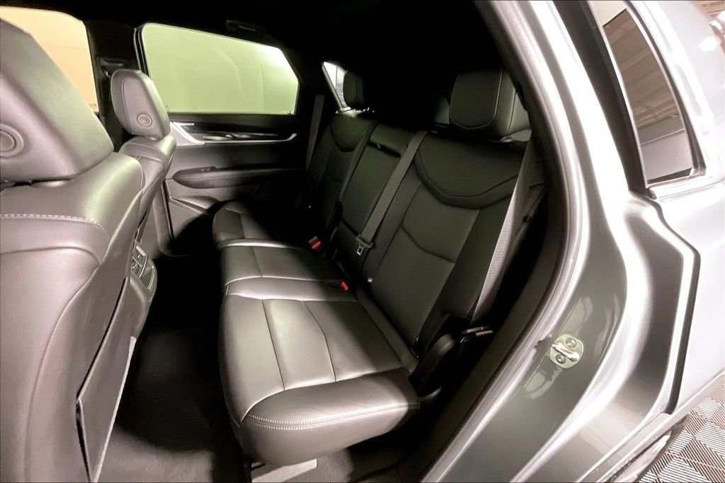 Used 2024 Cadillac XT5 Premium Luxury image 36