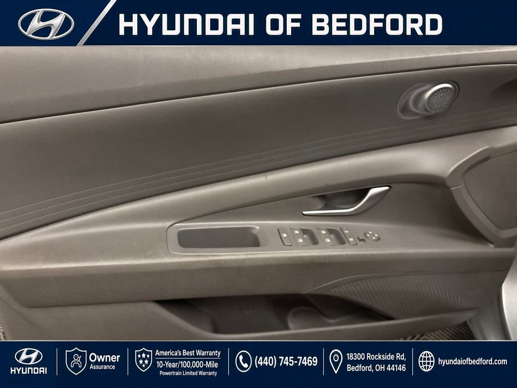 Used 2022 Hyundai Elantra SEL FWD image 14