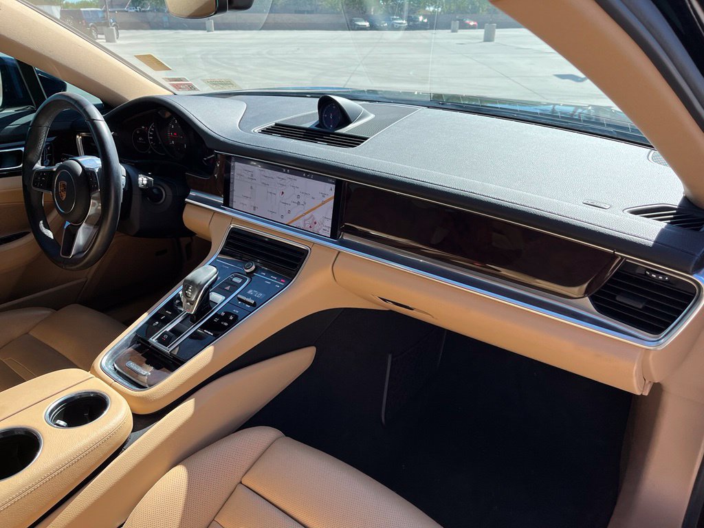 Used 2017 Porsche Panamera 4 AWD/4WD image 13