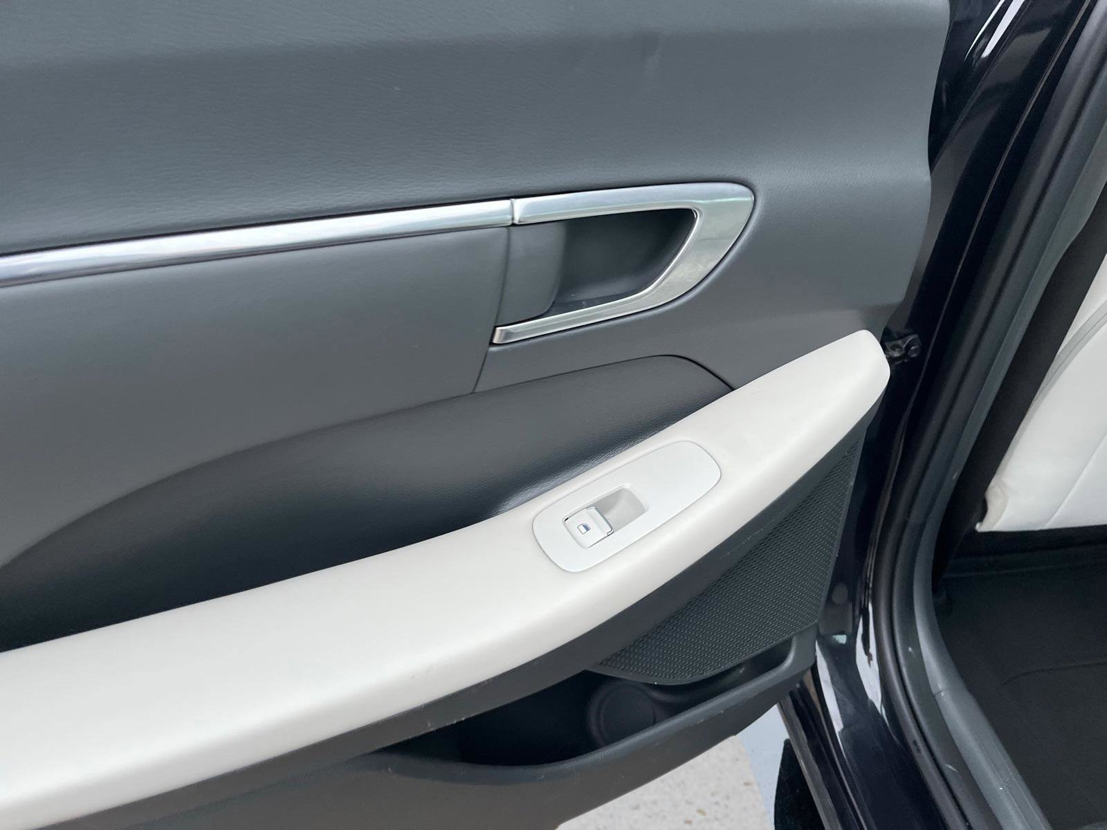 Used 2023 Hyundai Sonata SEL w/ Convenience Package image 27