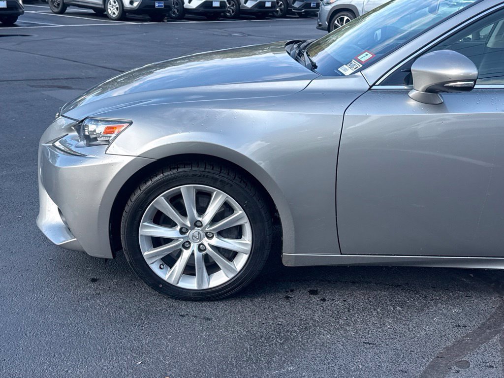 Used 2016 Lexus IS 300 AWD w/ Premium Package image 2