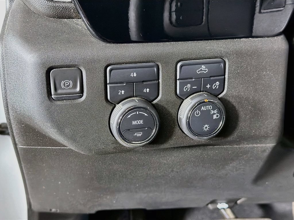 Used 2024 Chevrolet Silverado 2500 LT w/ Z71 Off-Road Package AWD/4WD image 31