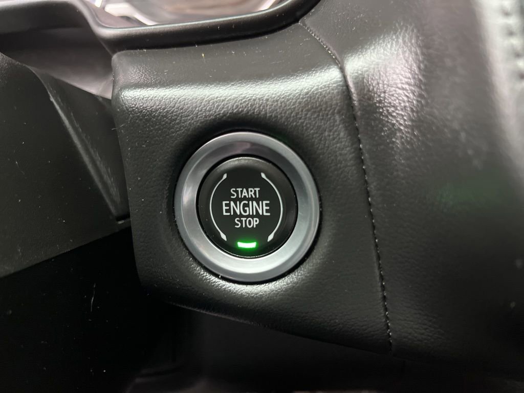 Used 2021 GMC Yukon XL SLE image 35