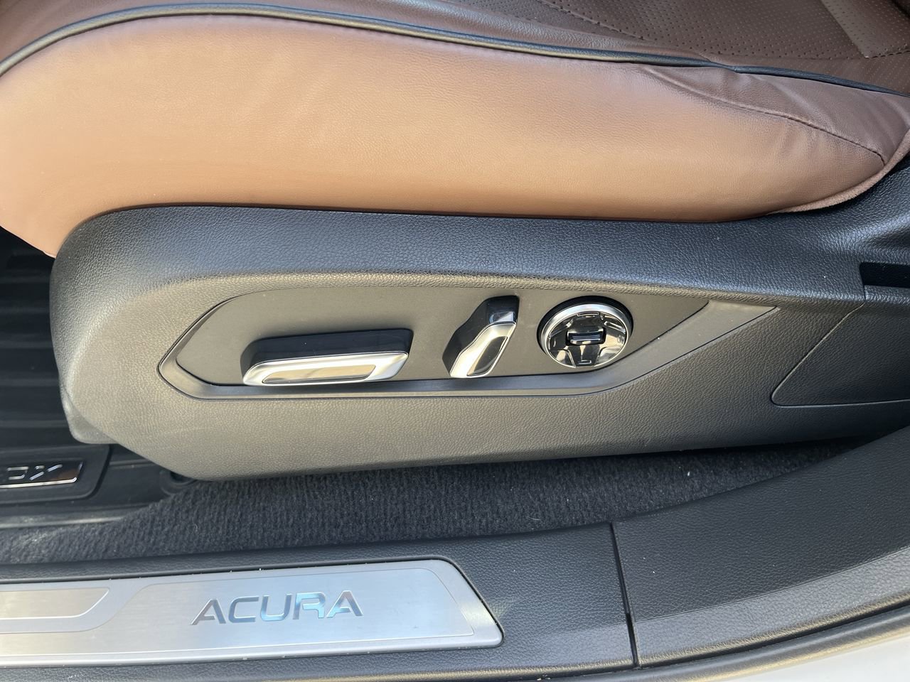 Used 2025 Acura RDX SH-AWD w/ Advance Package image 15