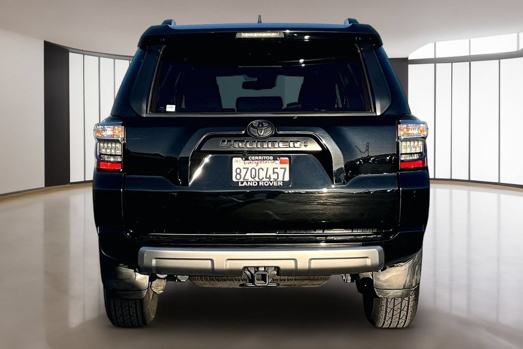 Used 2022 Toyota 4Runner TRD Off-Road AWD/4WD image 5