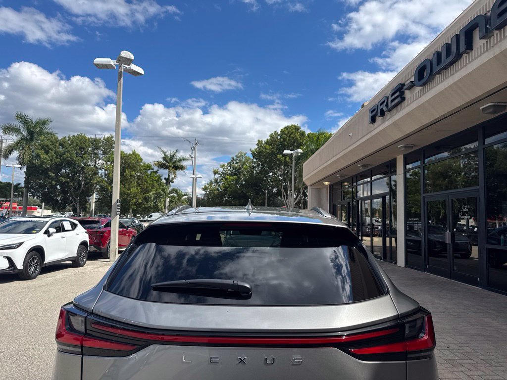 Used 2024 Lexus NX 250 FWD w/ Cold Area Package image 7