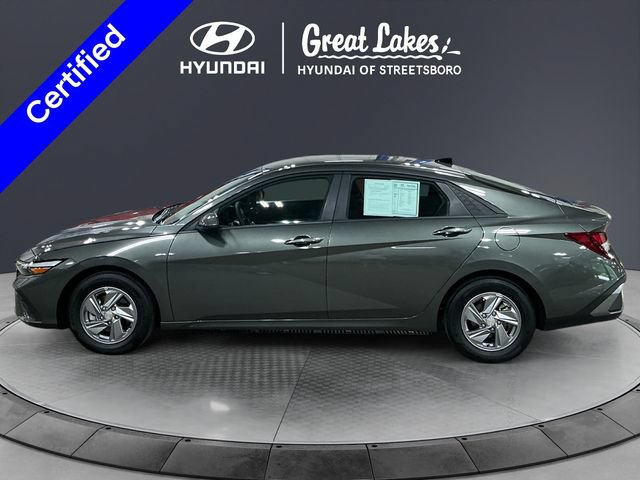 Certified 2024 Hyundai Elantra SE FWD image 3