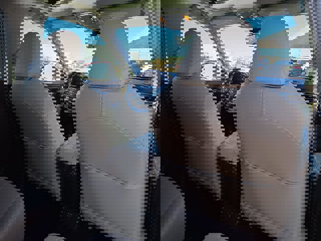 Used 2022 Toyota Highlander XLE image 16