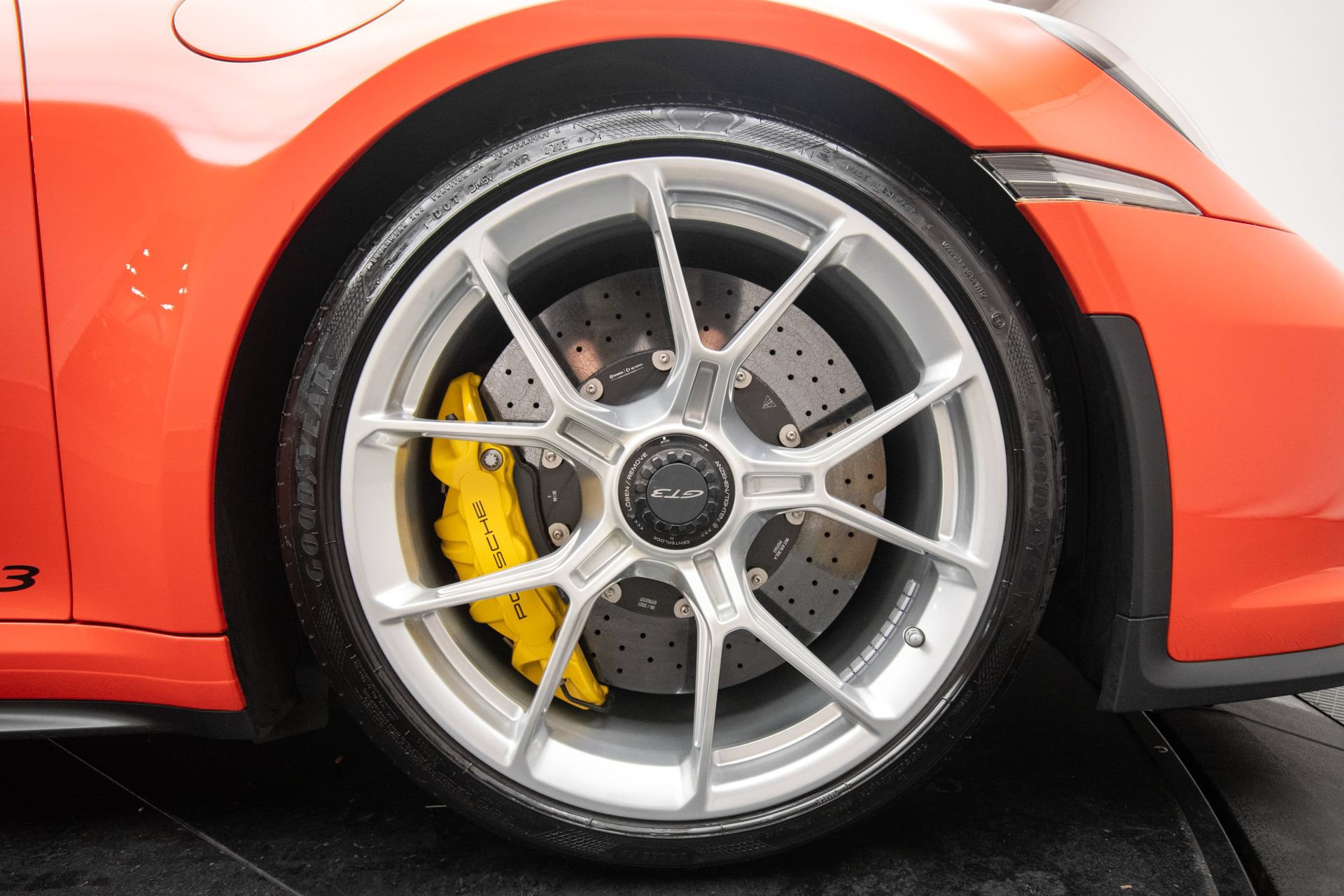 Used 2022 Porsche 911 GT3 RWD image 43
