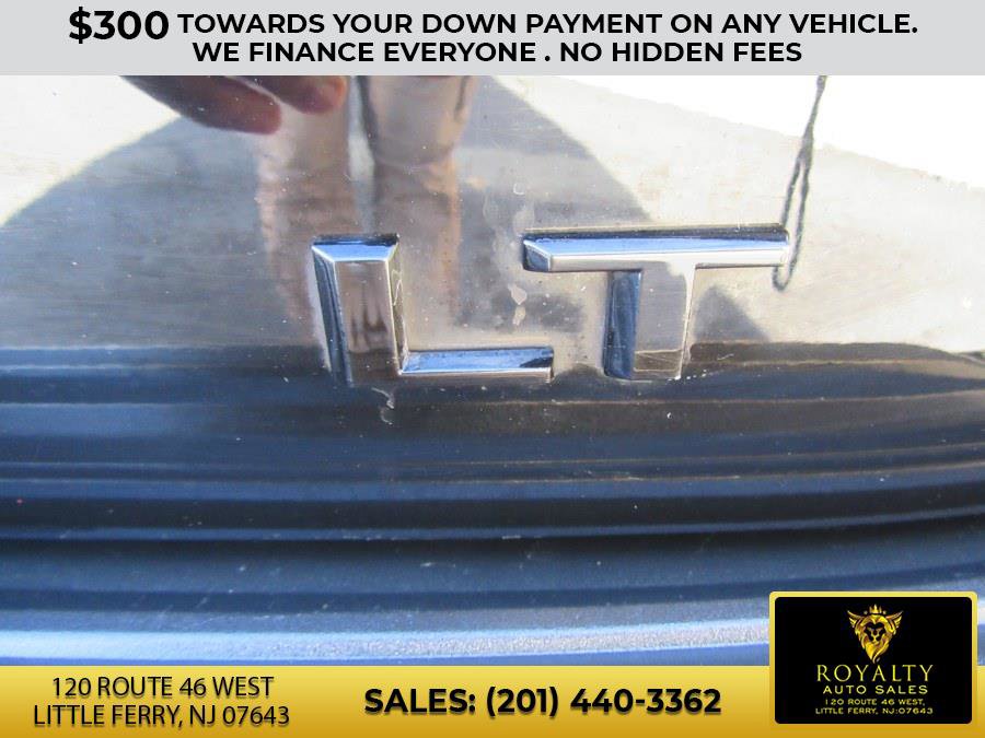 Used 2021 Chevrolet Suburban LT image 7