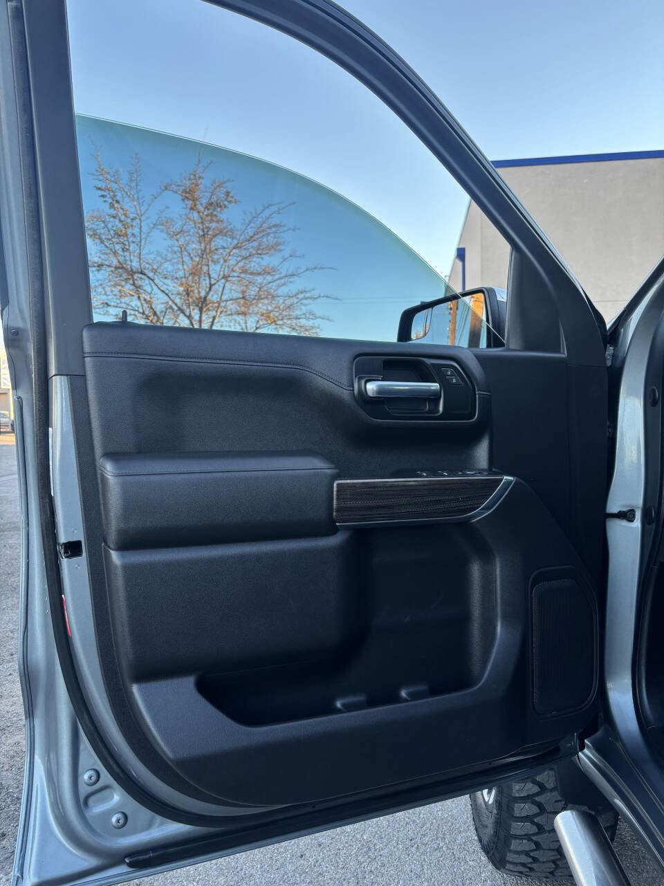 Used 2020 Chevrolet Silverado 1500 LT w/ All-Star Edition image 5