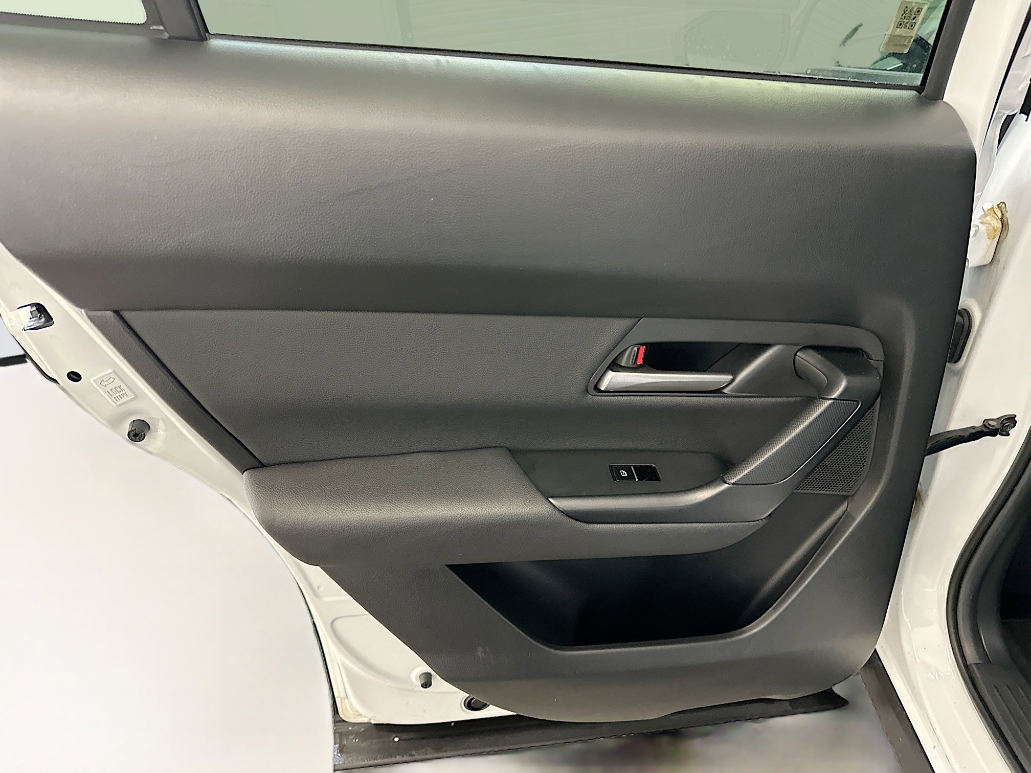 Used 2025 MAZDA CX-50 AWD 2.5 S w/ Premium Package image 28