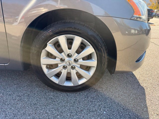 Used 2015 Nissan Sentra SV FWD image 22