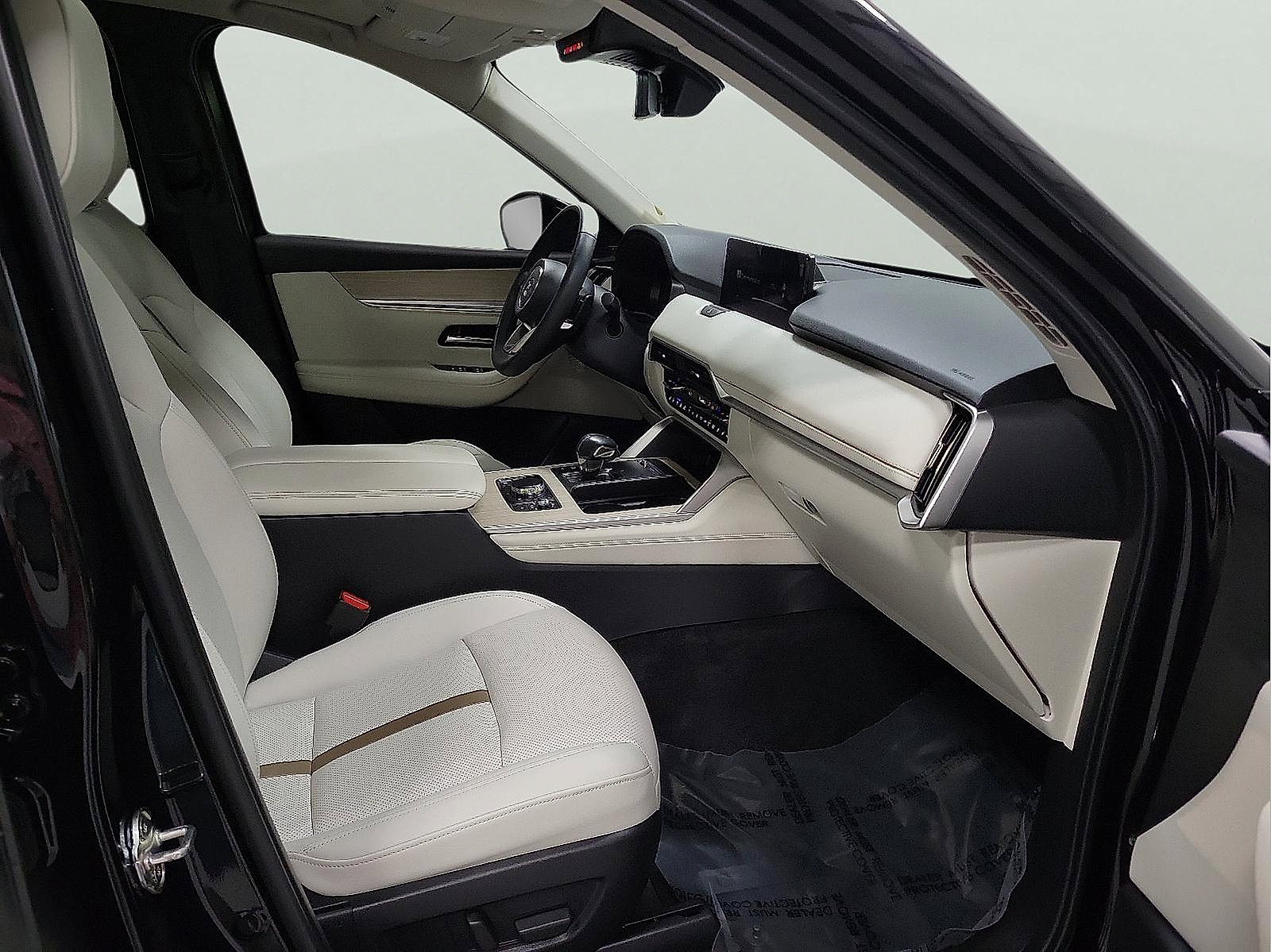 Used 2025 MAZDA CX-90 3.3 Turbo S w/ Premium Package image 15