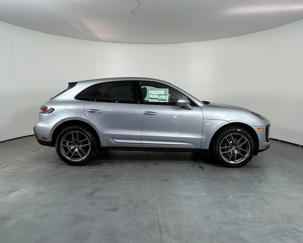 New 2026 Porsche Macan AWD/4WD image 8