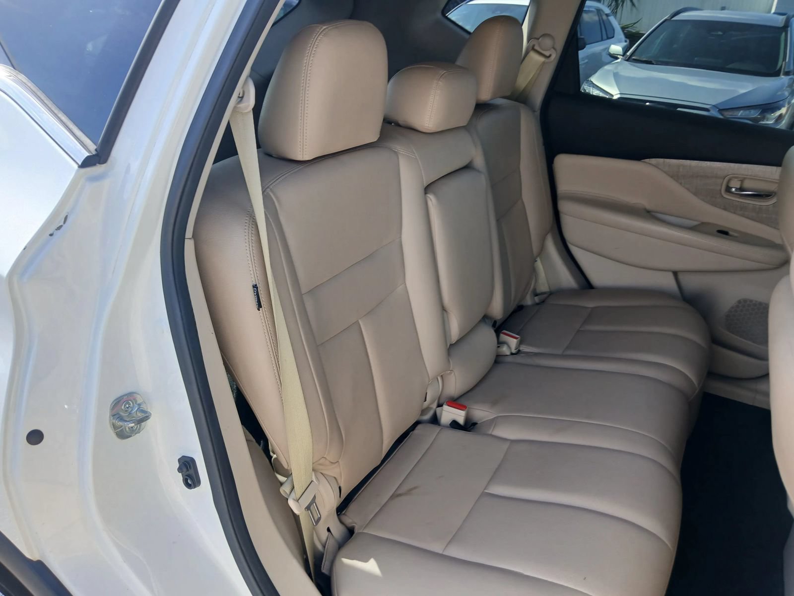 Used 2019 Nissan Murano SV w/ Premium Package FWD image 32